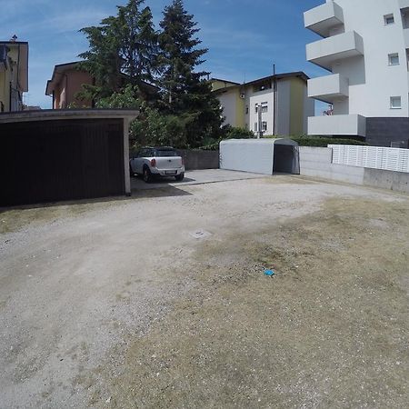 Casa Del Gambero Apartment Каорле Екстериор снимка